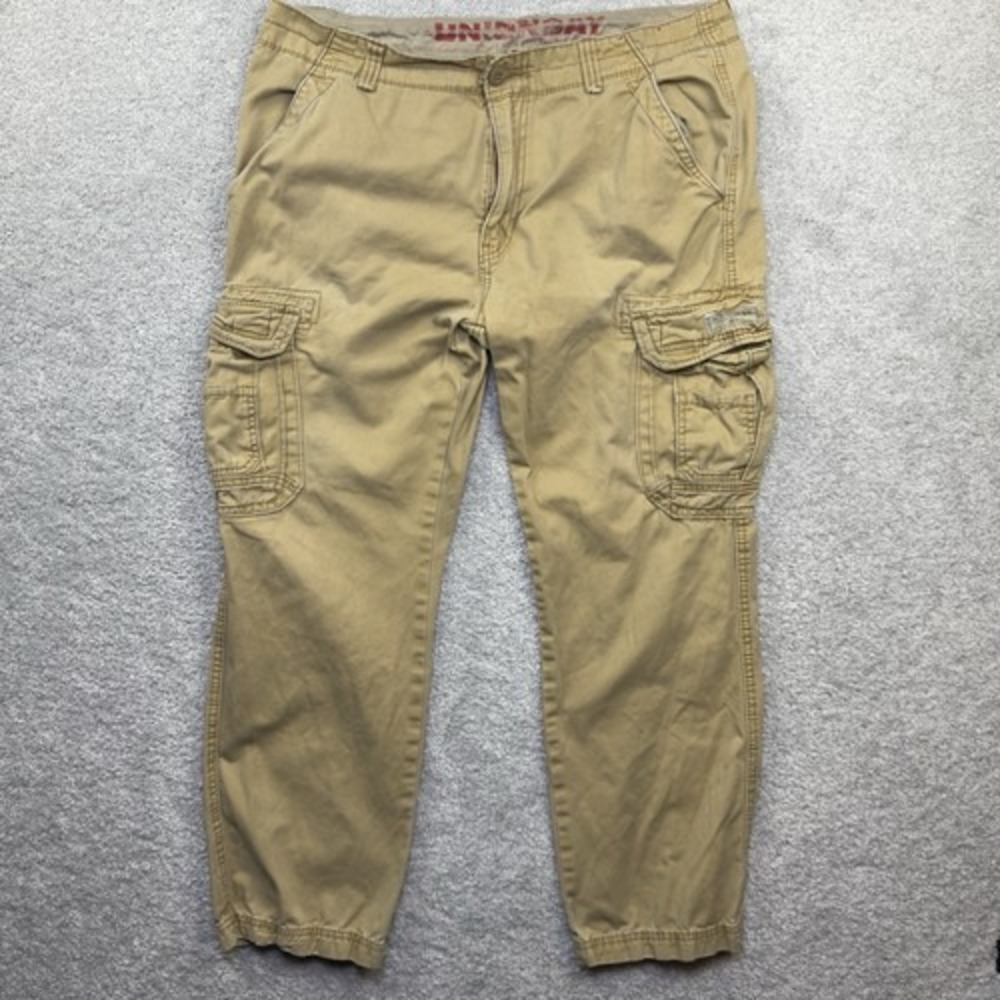 UNIONBAY Mens 38x32 Khaki Cotton Cargo Pants Utility Pockets Flawed